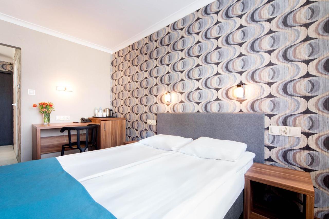 Mazowiecki Hotel